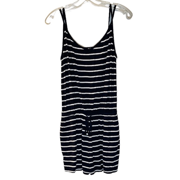 Striped Knit Elastic Waist Loose Fit Romper With Spaghetti Strap Size Medium - Picture 4 of 6